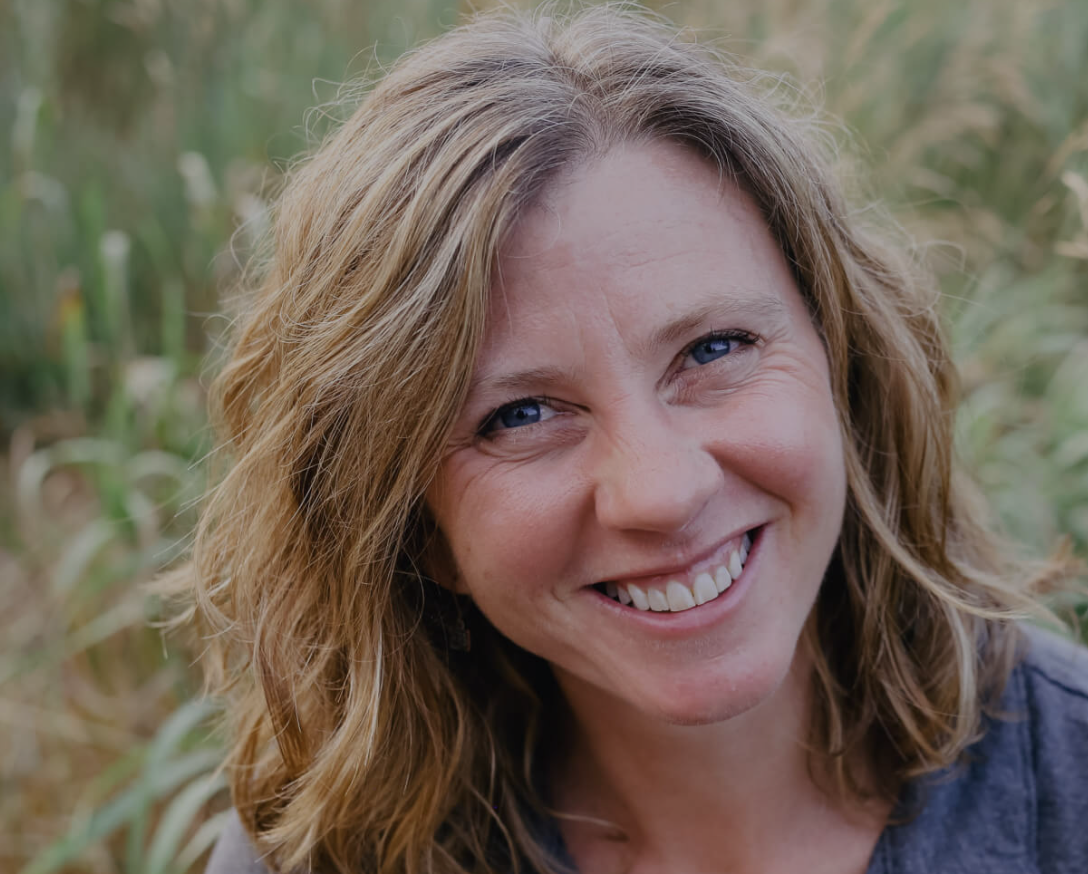 Kelly Bastone's-Profile Picture