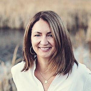 Elizabeth Hightower Allen's-Profile Picture